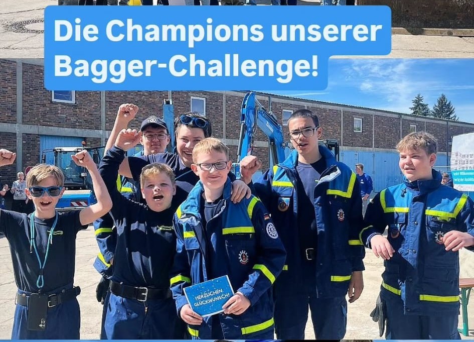 Gruppenbild von THW-Junghelfern mit der Überschrift "Die Champions der Bagger-Challenge"